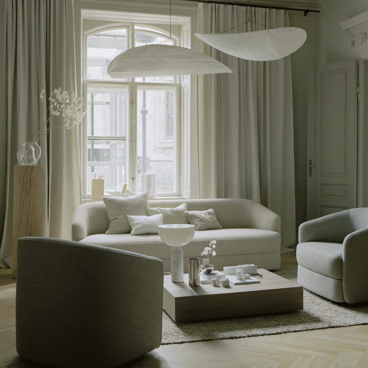 Tense Dupont Paper Pendant Lamp