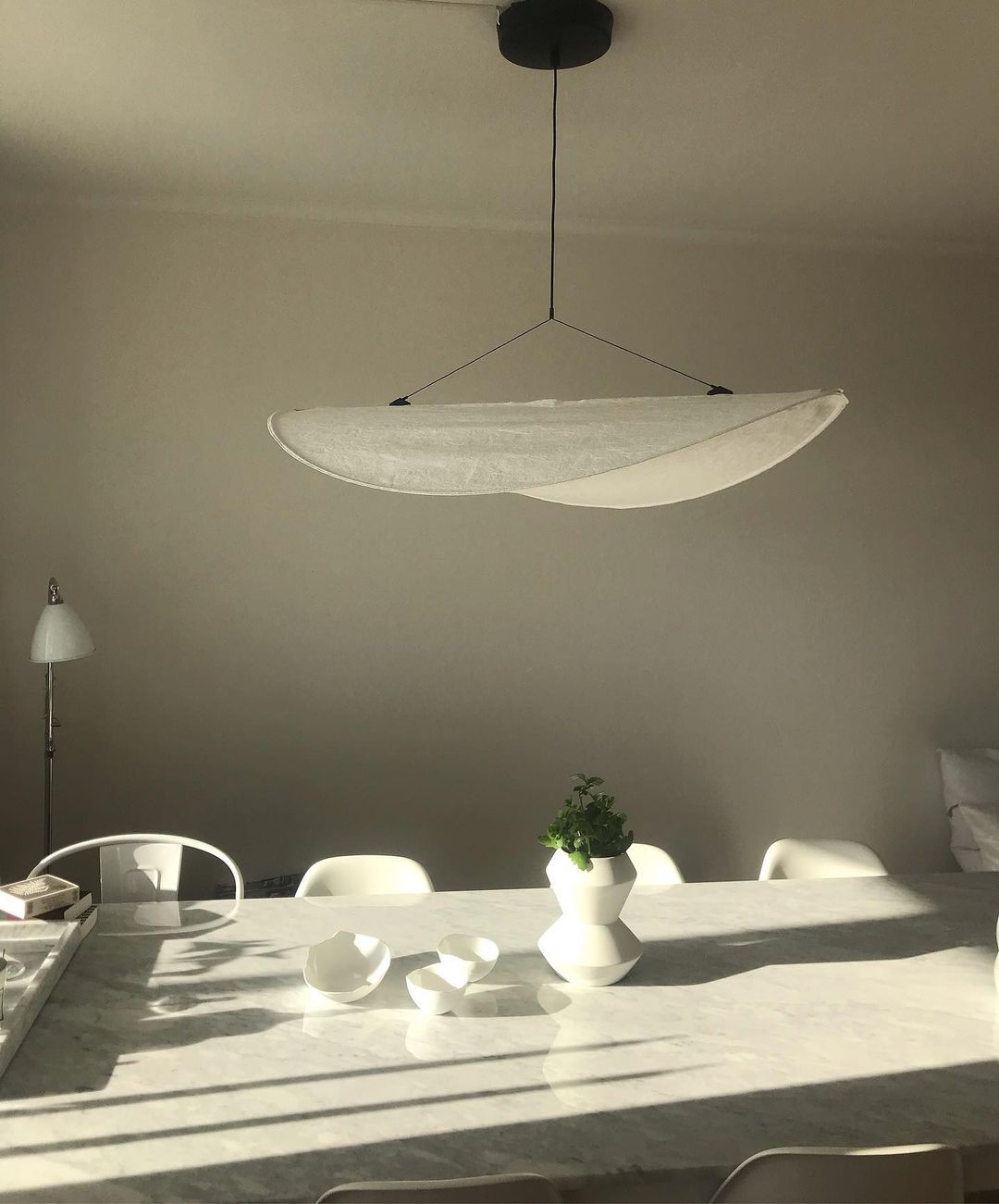 Tense Dupont Paper Pendant Lamp
