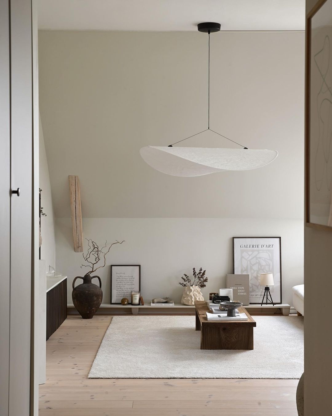 Tense Dupont Paper Pendant Lamp