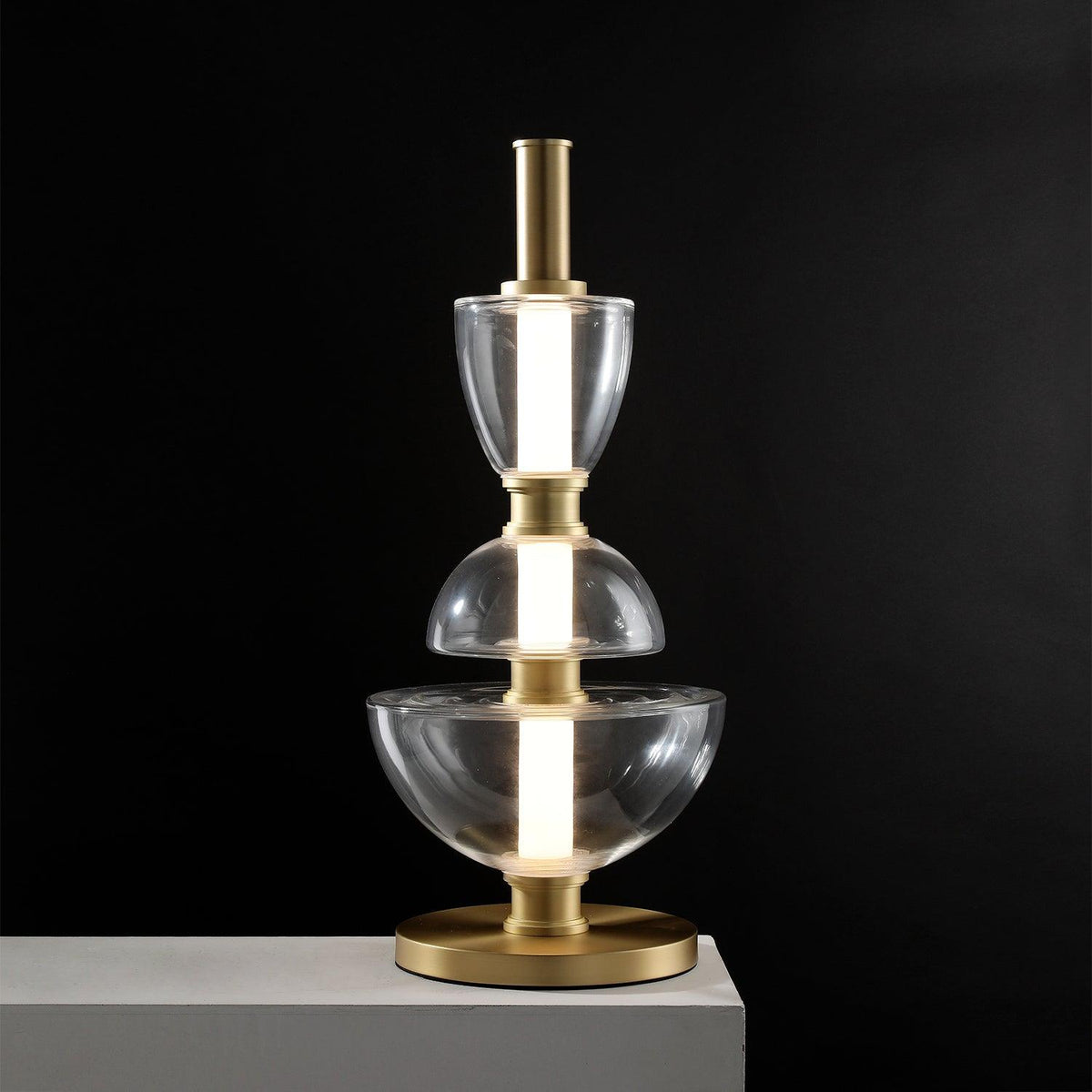 Symbol Table Light ∅ 11.8″ x H 26.8″ / Dia 30cm x H 68cm / Gold + Clear / US plug Table lamp