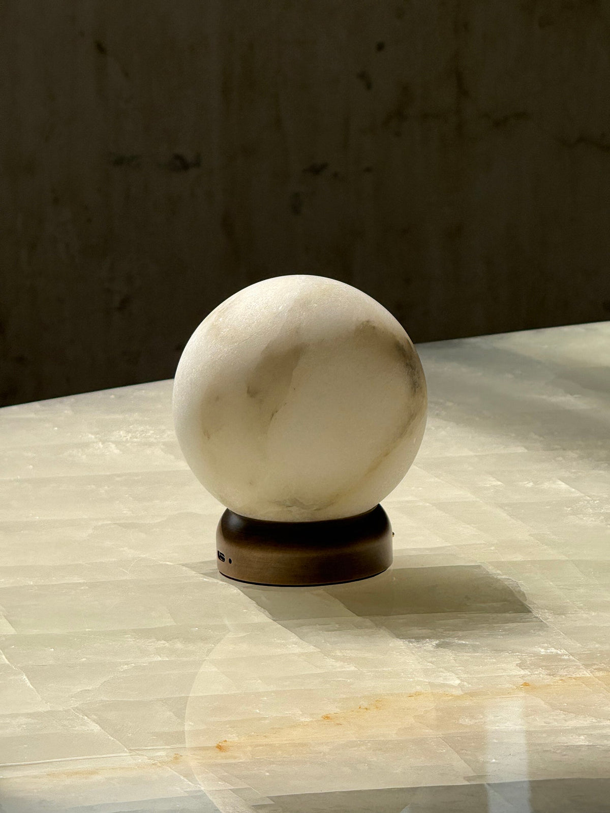 Trevi Table Lamp (Built-in Battery)