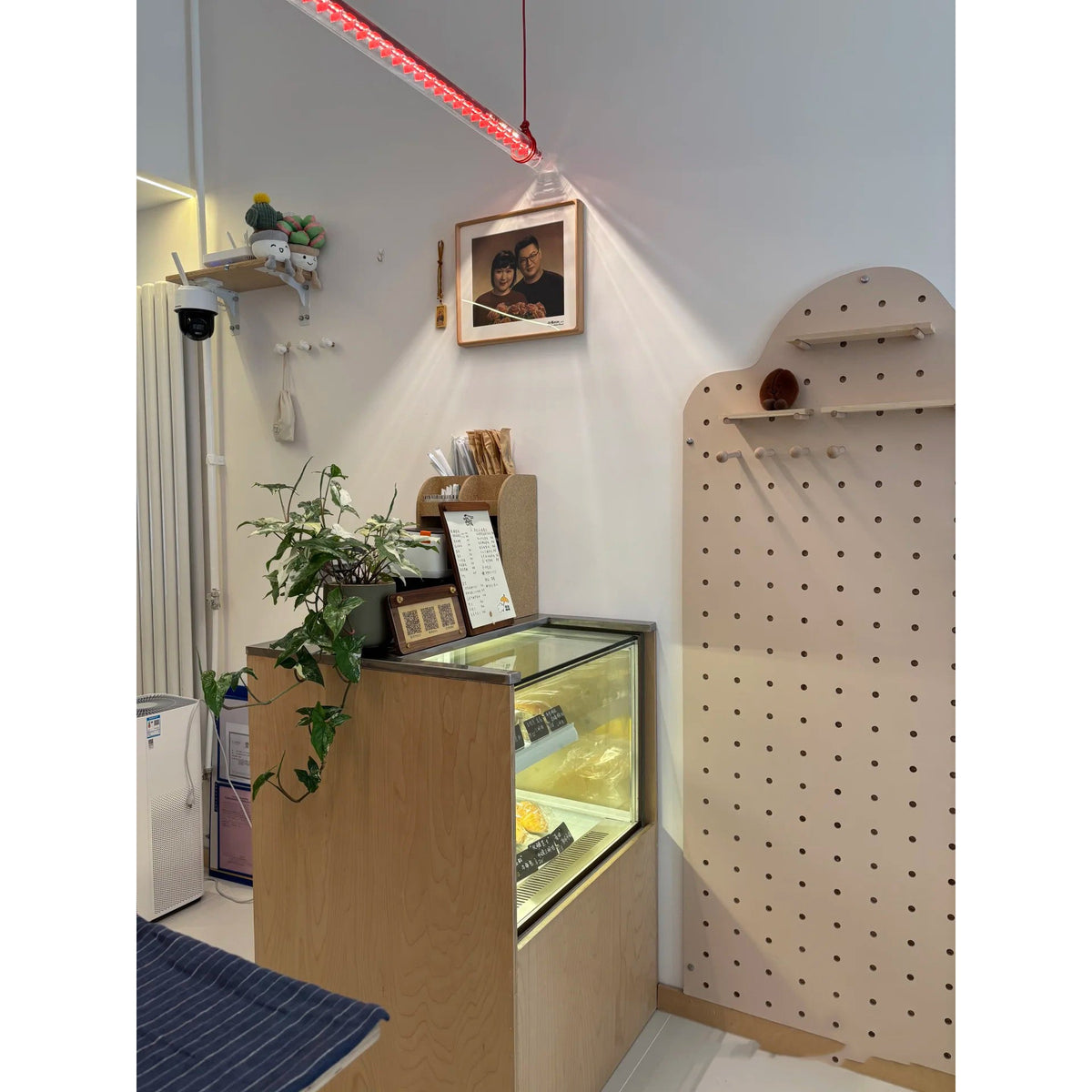 Tubular Linear LED Pendant Lamp
