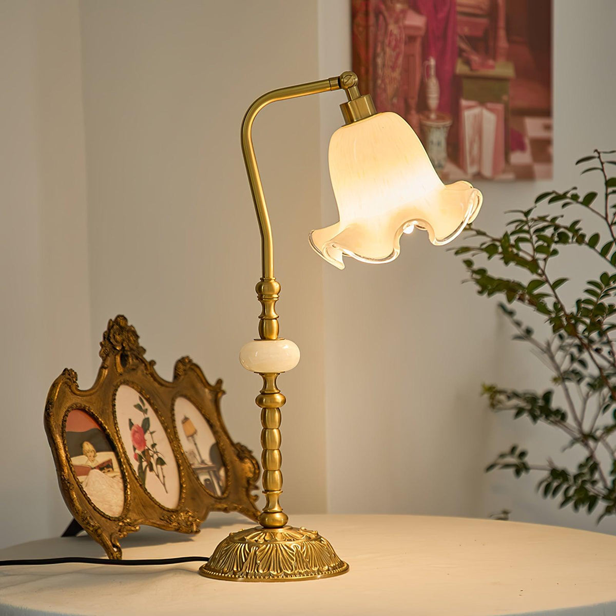 Tulip Brass Table Lamp Table lamp