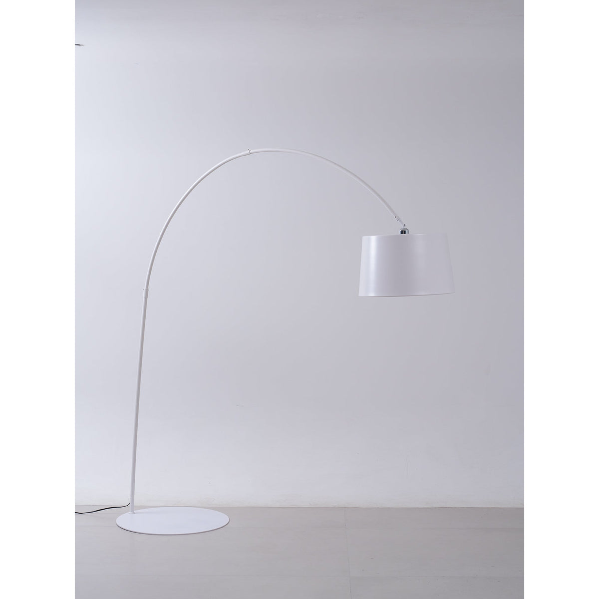 Willow Arc Floor Lamp