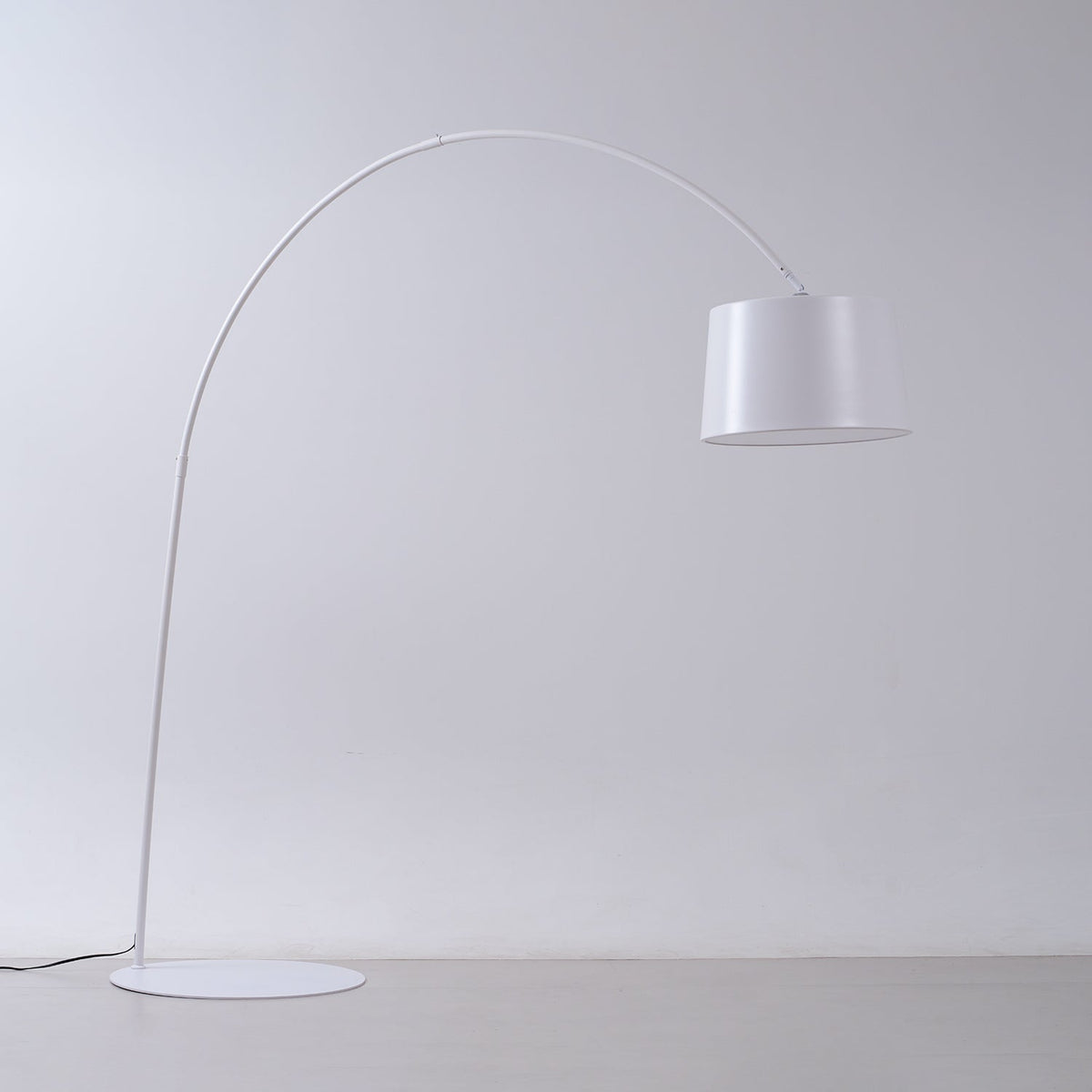 Willow Arc Floor Lamp