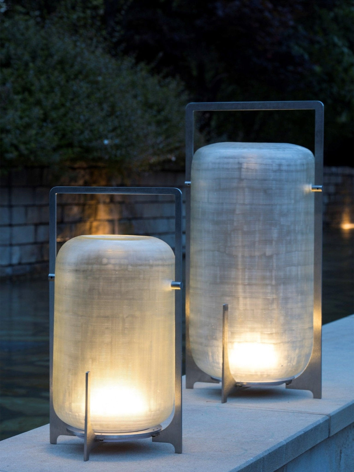 Black Twilight Lantern Table Lamp Table lamp
