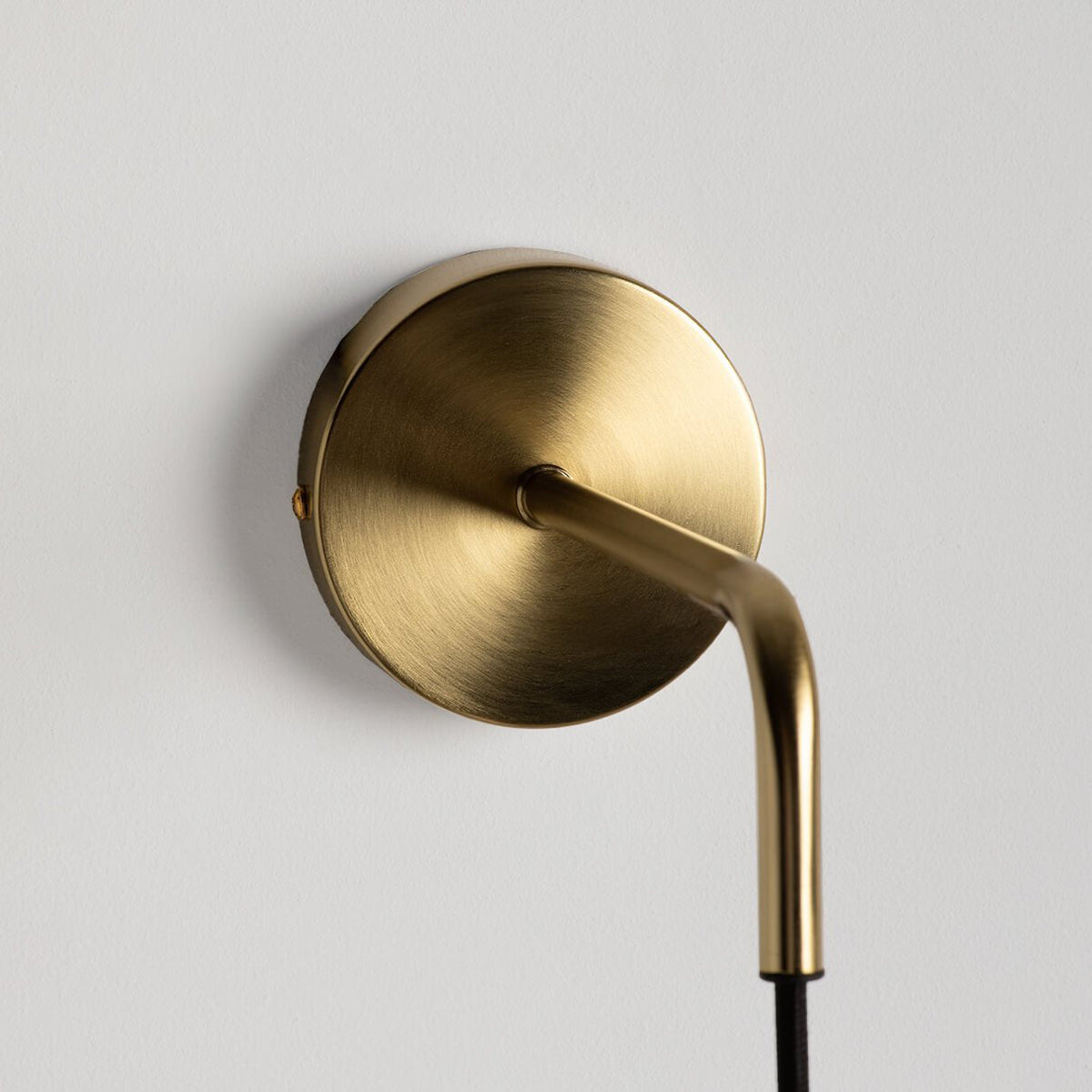 Valenes Wall Lamp
