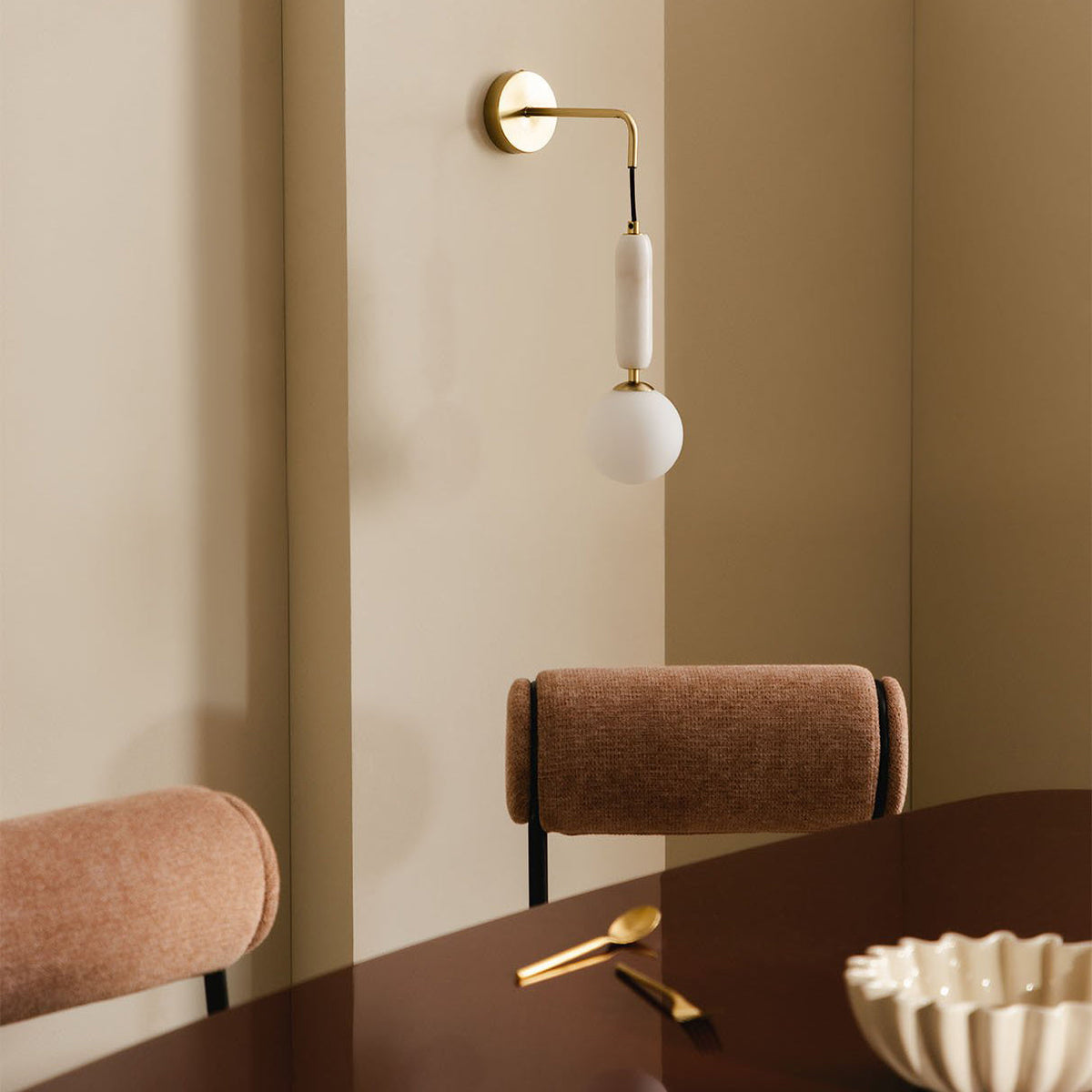 Valenes Wall Lamp