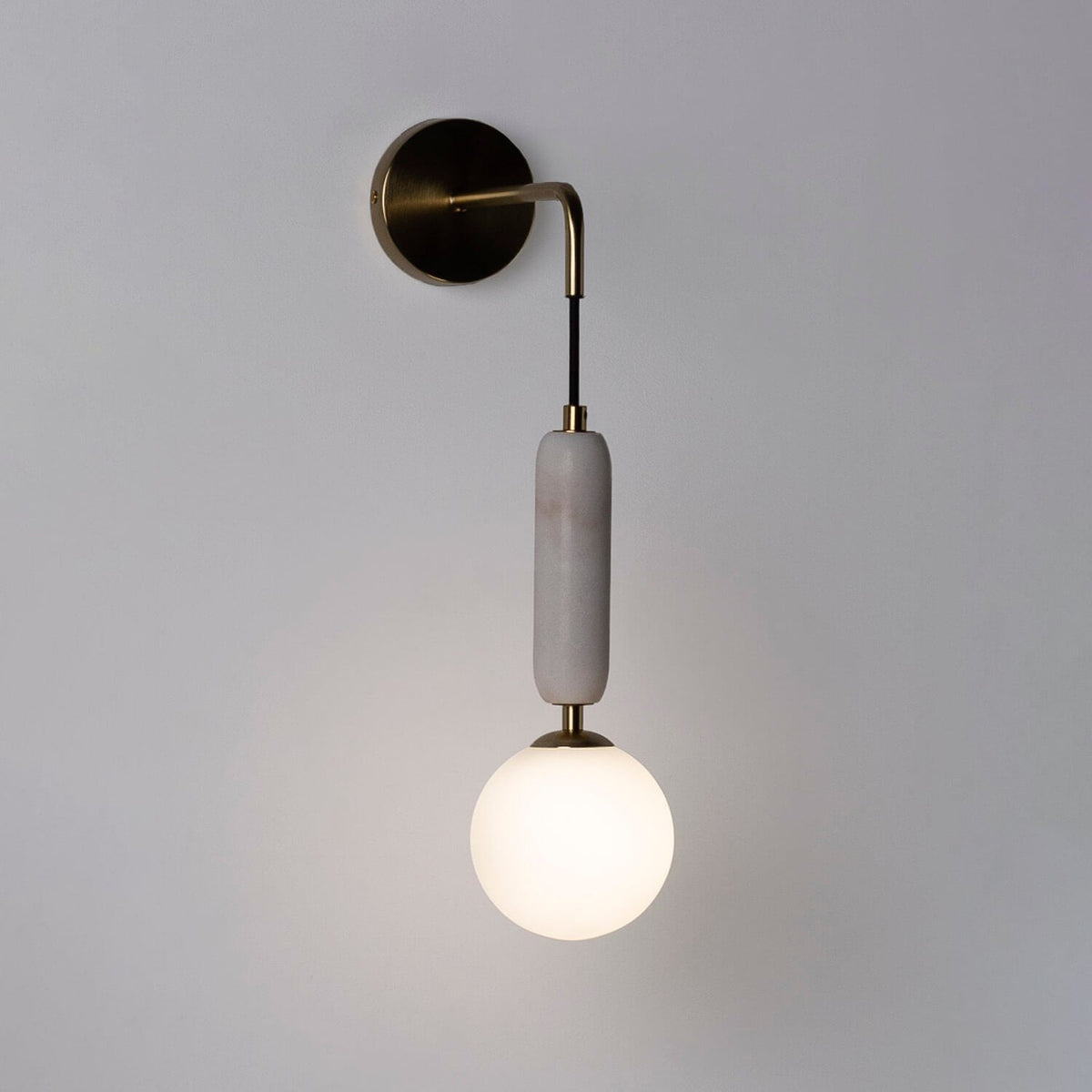 Valenes Wall Lamp