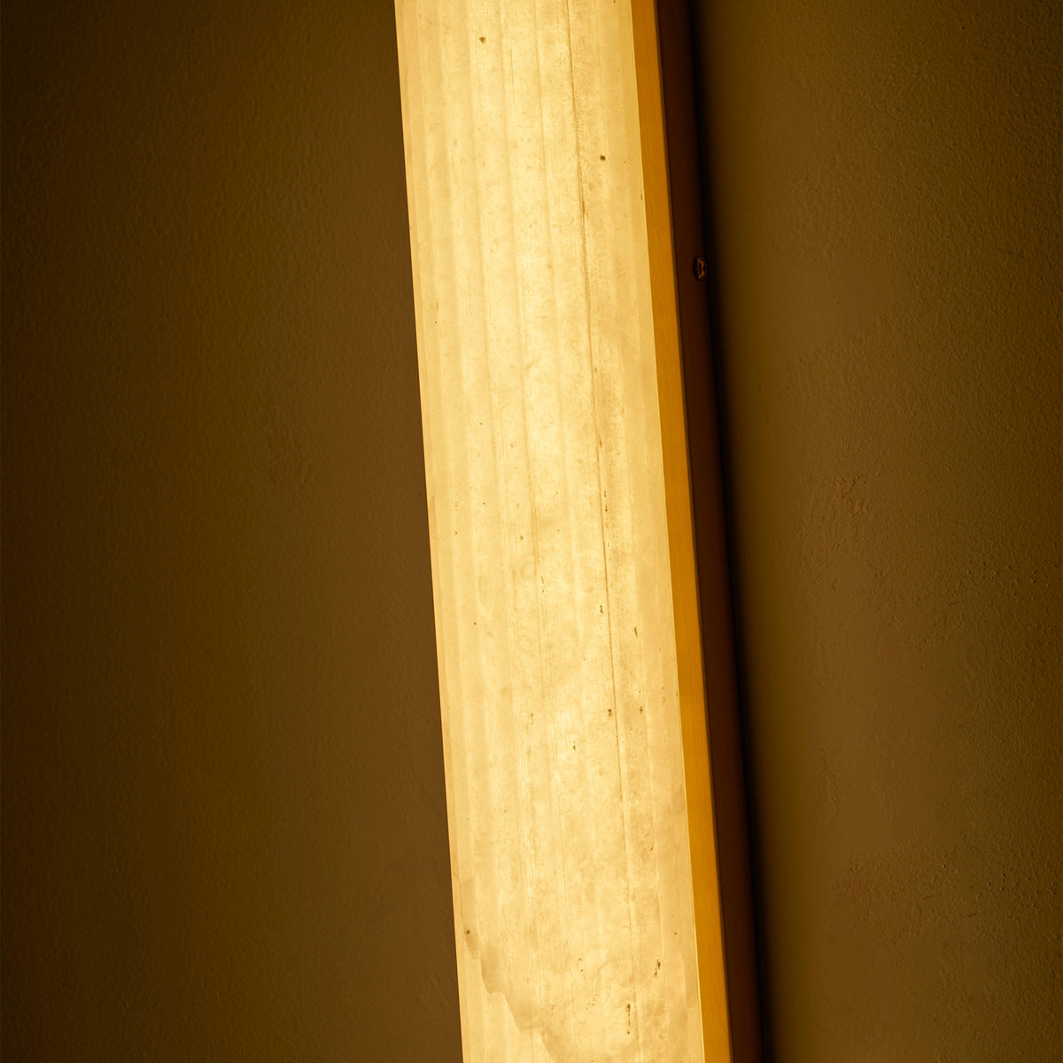 Vertical Alabaster Roller Wall Sconce