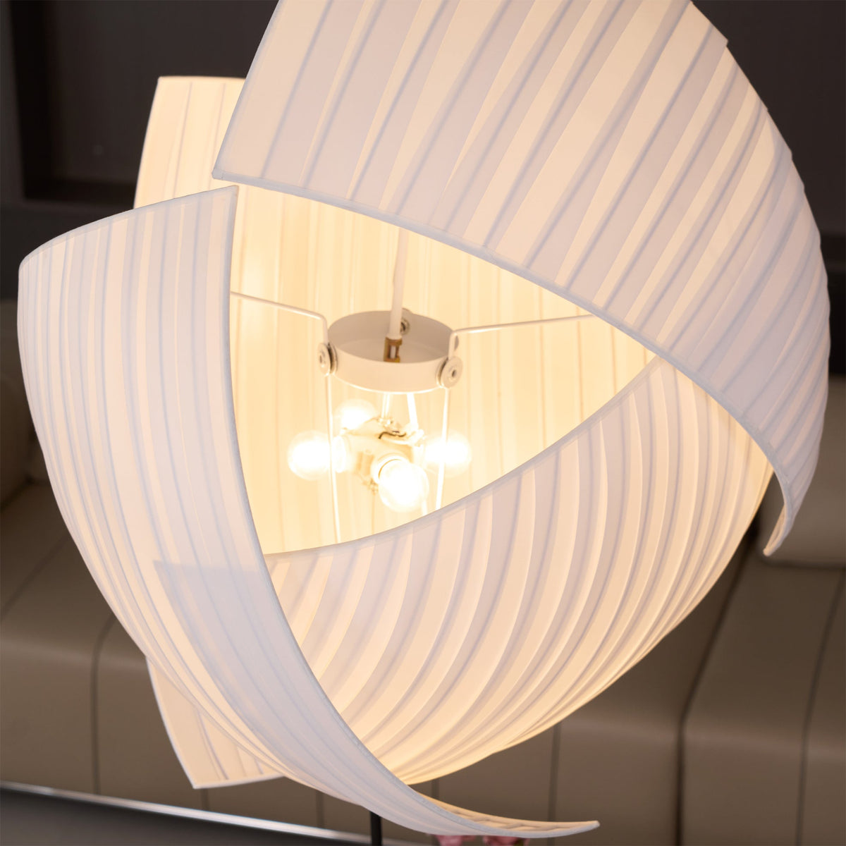 Voiles Pendant Lamp