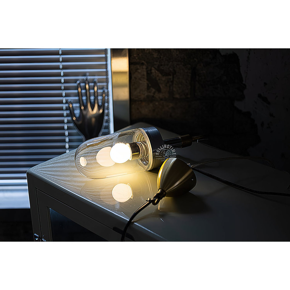 Well Glass Pendant Lamp