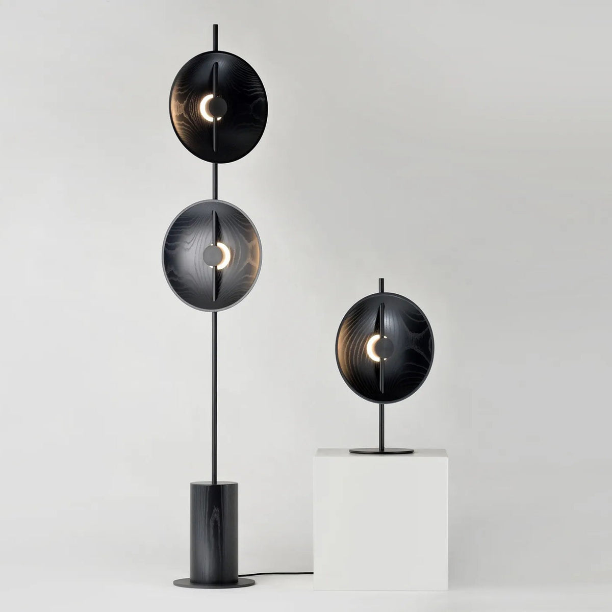 Wood Disc Table Lamp