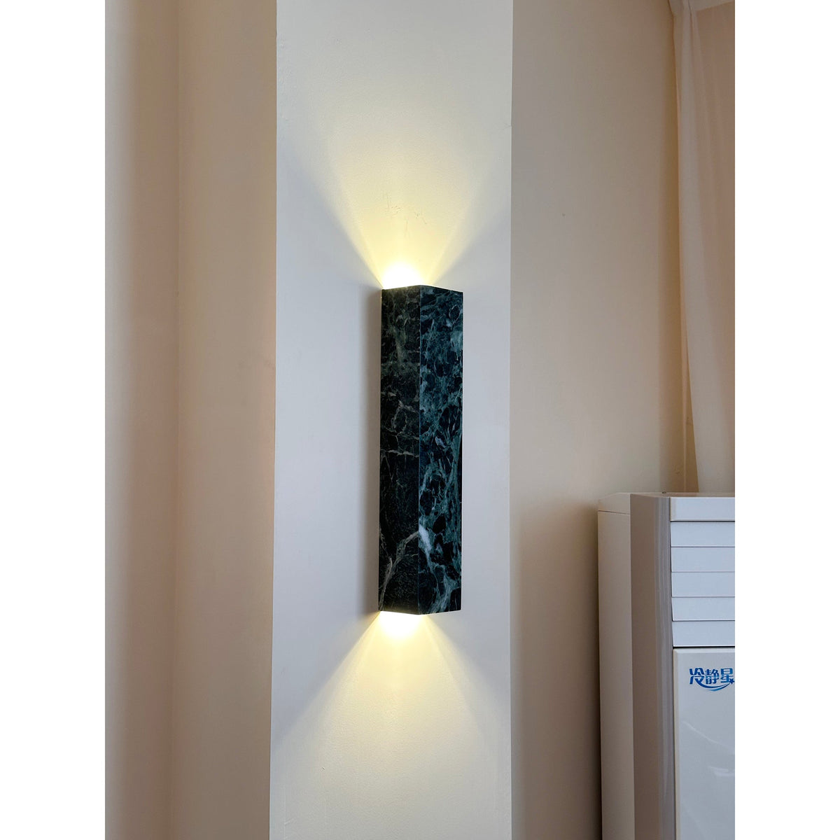Zurich LED Wall Lamp