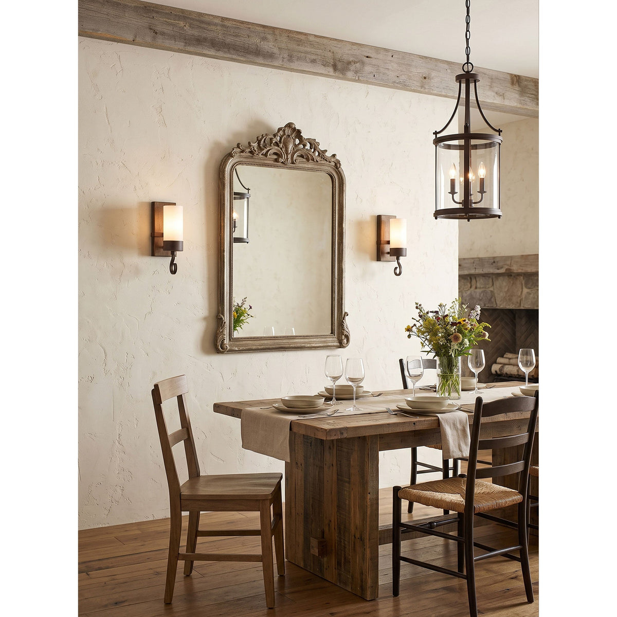 Cabot Wall Lamp
