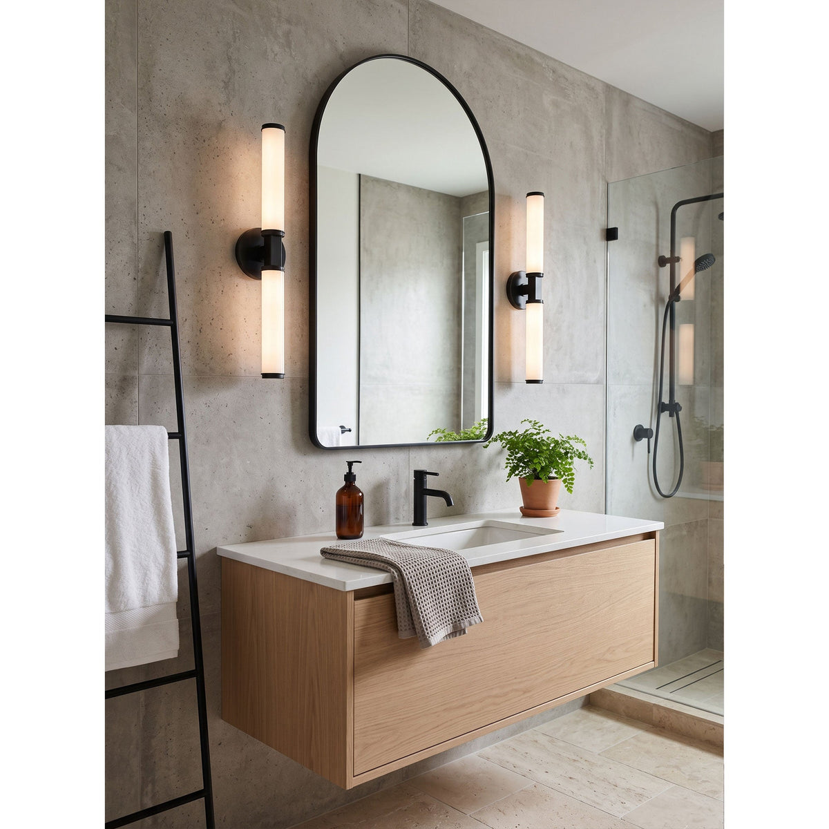 Cromwell Glass Wall Lamp