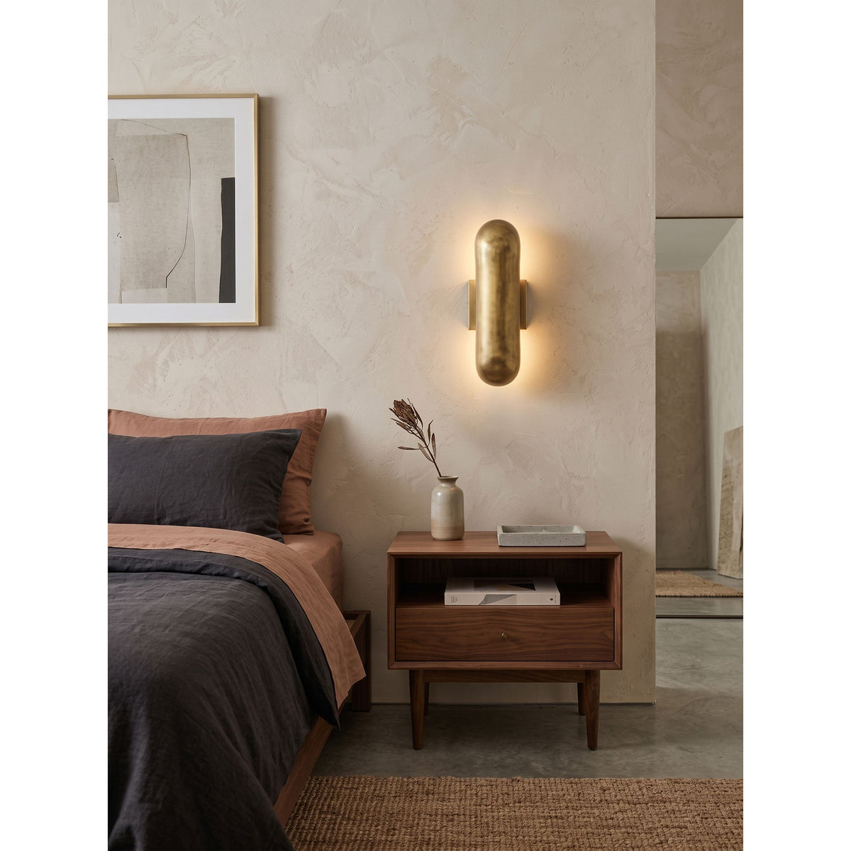 Dax Brass Wall Lamp