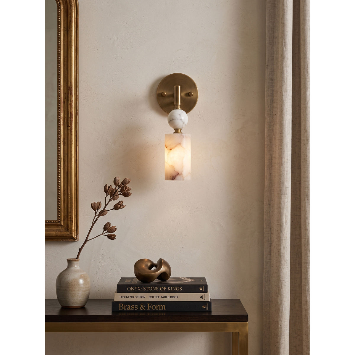Kingston Marble Wall Lamp
